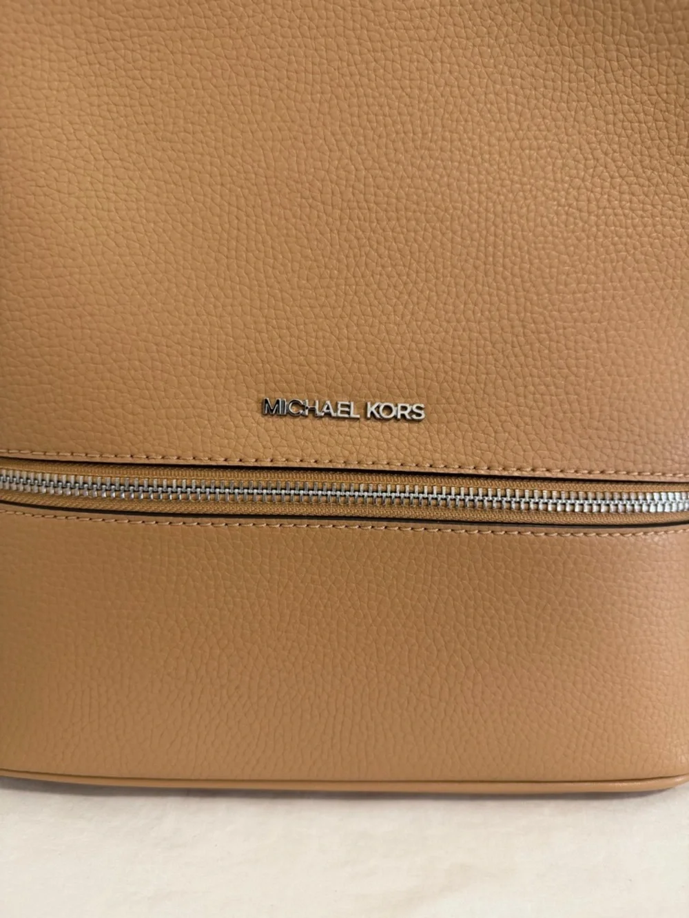 Michael Kors Rhea zip Backpack peanut leather - Picture 2 of 10
